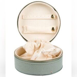🇫🇷NWOT Sezane Sage Green Jewelry Case